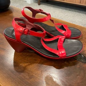 Camper Strappy Heels - Vintage